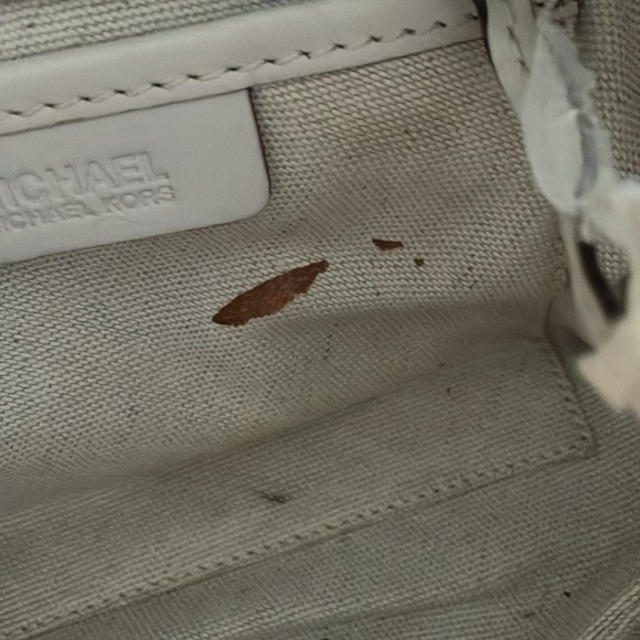 Michael Kors shoulder bag - white with gold hardware. - Picture 7 of 8